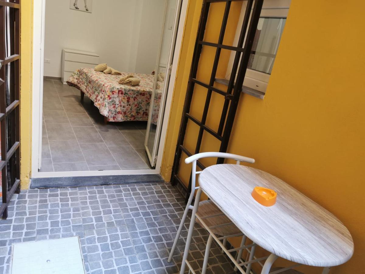 Holiday Home Caronda カターニア エクステリア 写真