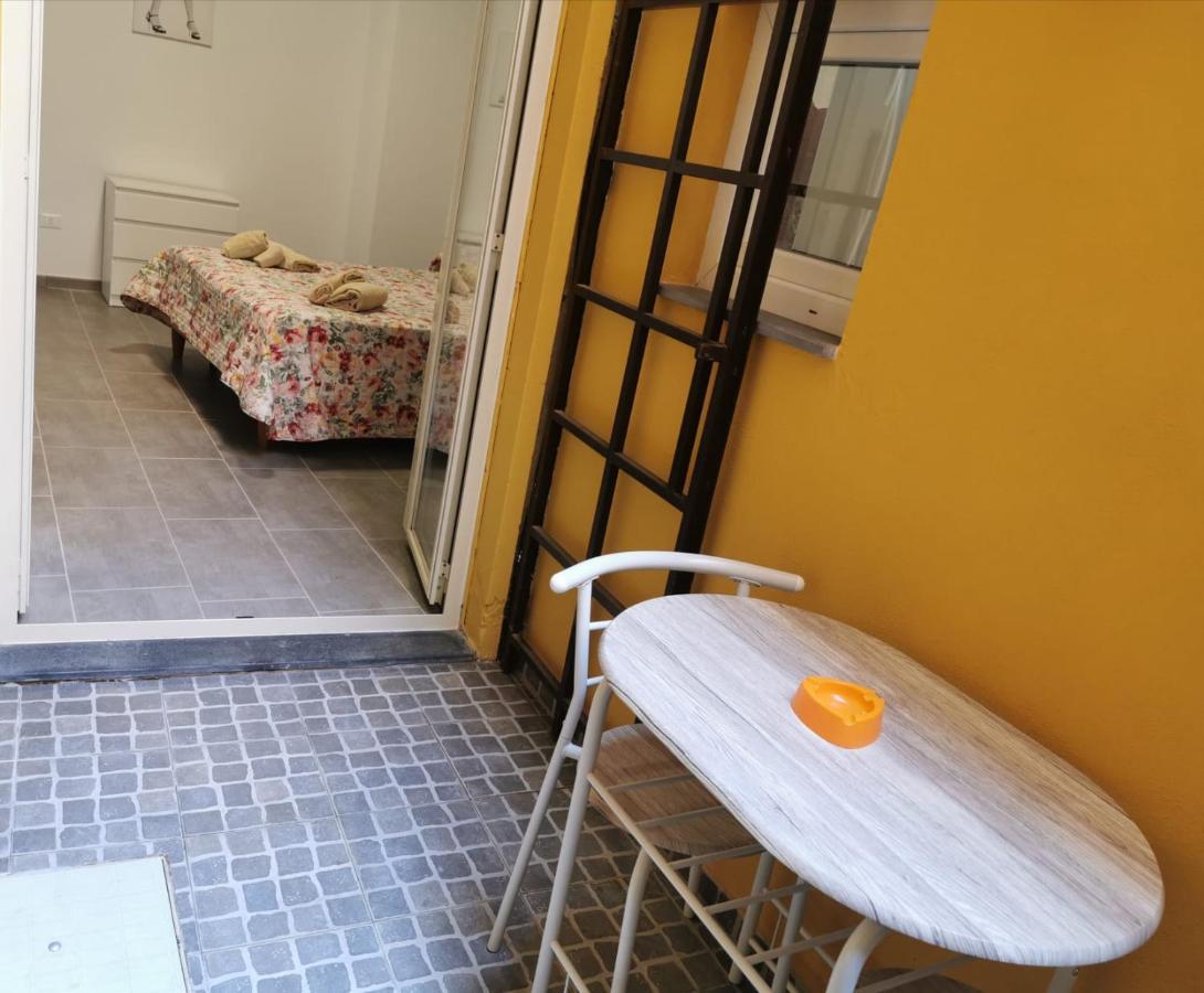 Holiday Home Caronda カターニア エクステリア 写真